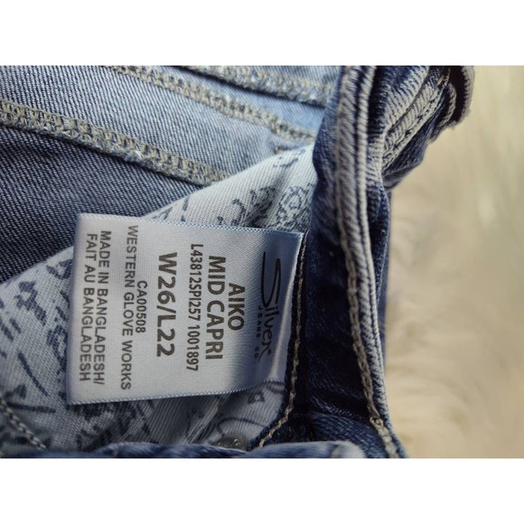 Silver Womens Aiko Capri Jeans Blue Distressed Stone Wash Low Rise Denim 26x22 - Picture 7 of 8